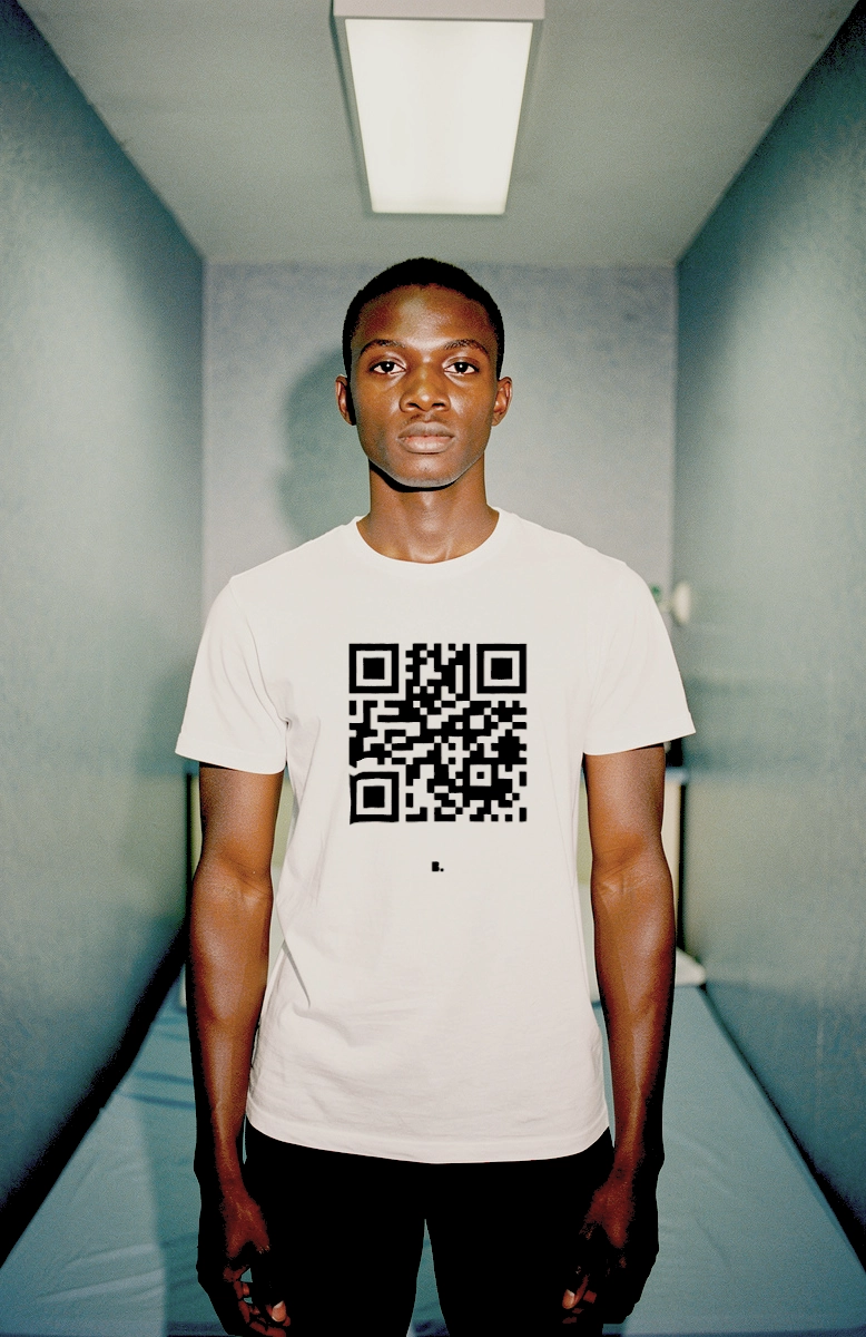 T-shirt Qr code - shop b.