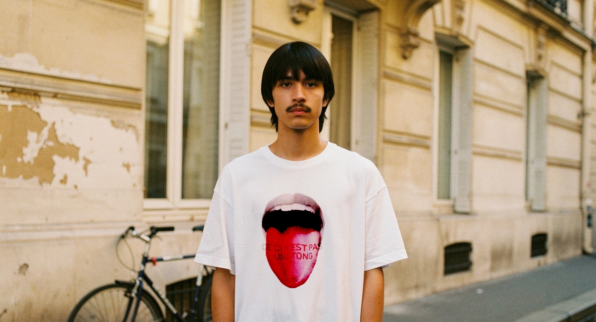 Notre philosophie - Homme dans un décor banal